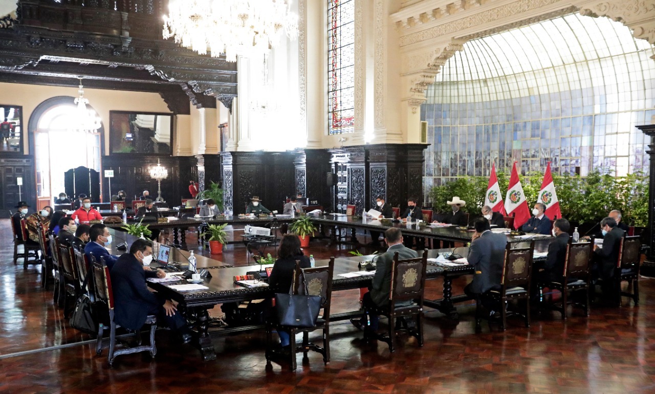 Guido Bellido convoca esta noche a los ministros en Palacio de Gobierno