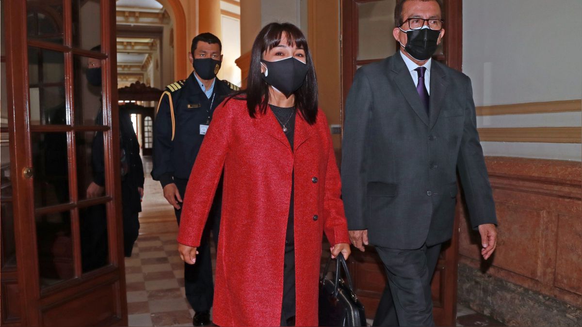 Hoy se reinicia debate en el Congreso sobre voto de confianza al Gabinete Vásquez