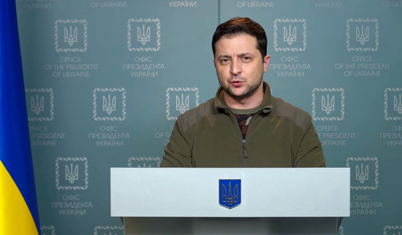 Presidente de Ucrania lamenta que ONU evacúe civiles pero no militares ni heridos