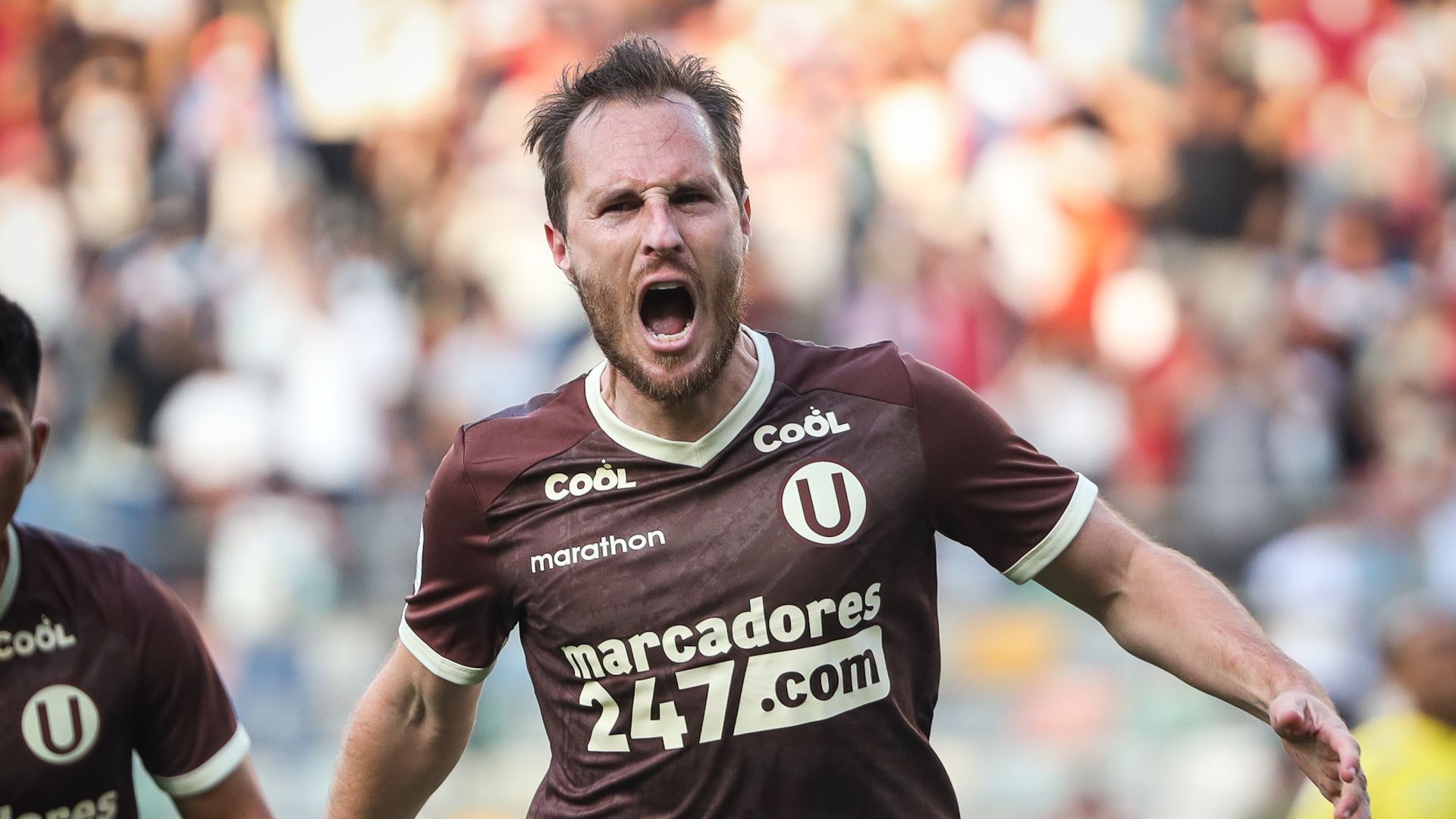 Universitario derrotó 2-0 a Carlos Stein y se mete de lleno a la lucha por el Clausura