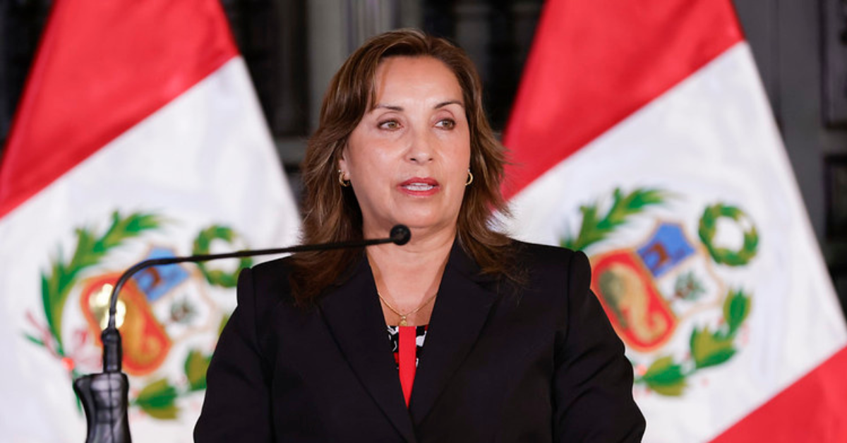 Presidenta Dina Boluarte demanda a Reniec por casi medio millón de soles