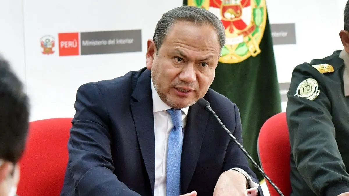 Mariano González dice que agresión contra Dina Boluarte «es una muestra de ineficiencia» del premier y ministros