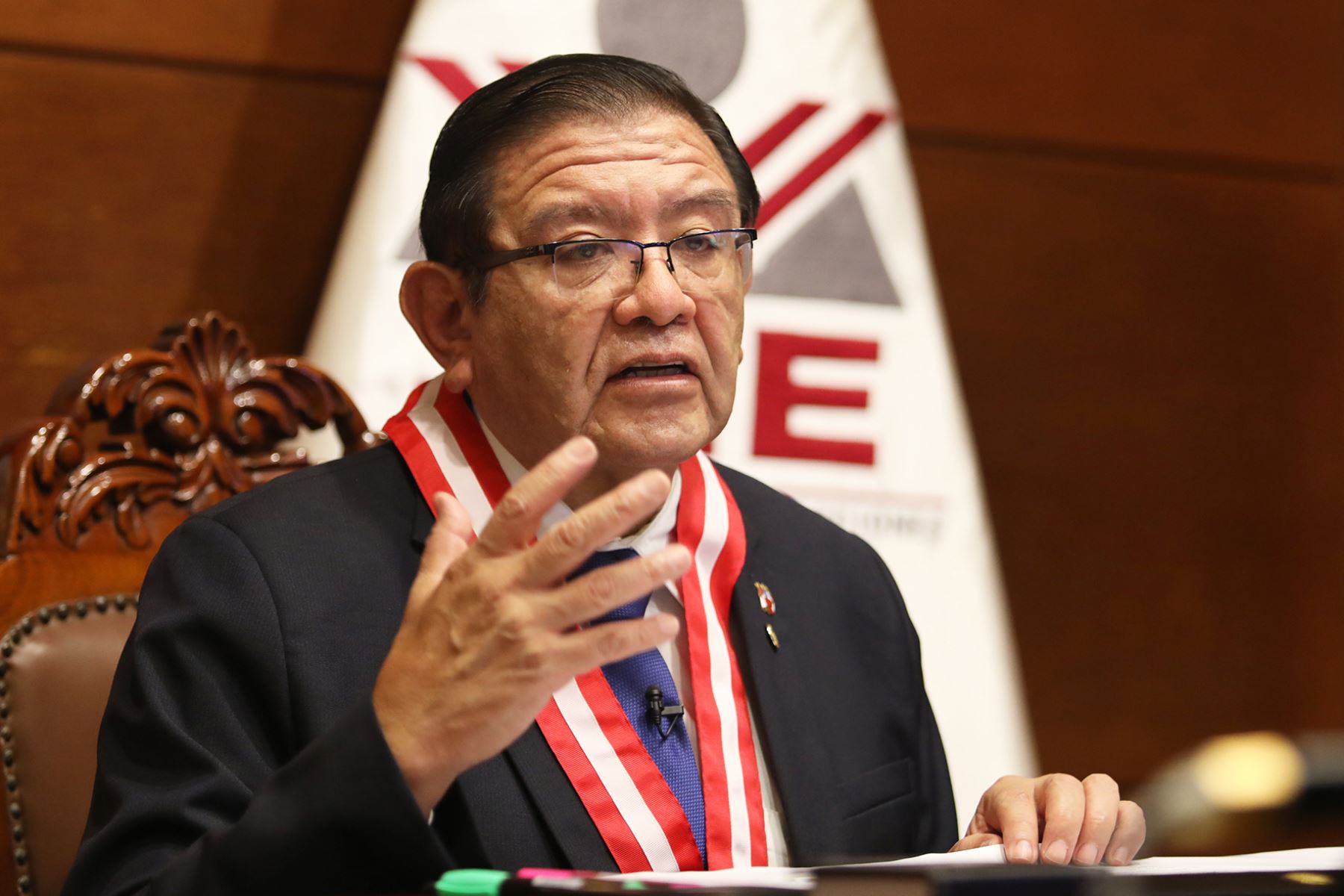 Presidente del JNE rechaza posibilidad de juicio político en su contra