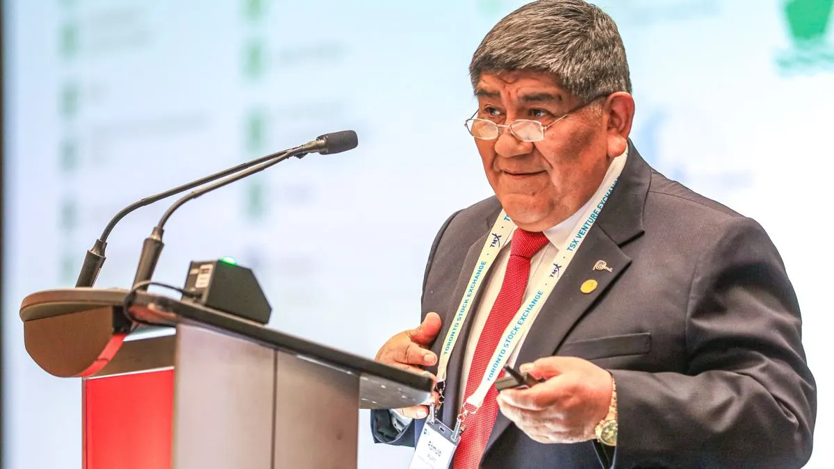 Pleno del Congreso admitió interpelar al ministro de energía y Minas, Rómulo Mucho
