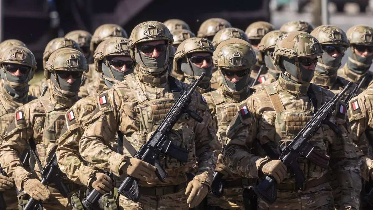 Militares, policías y perros de otros países reforzarán la seguridad de los Juegos Olímpicos de París