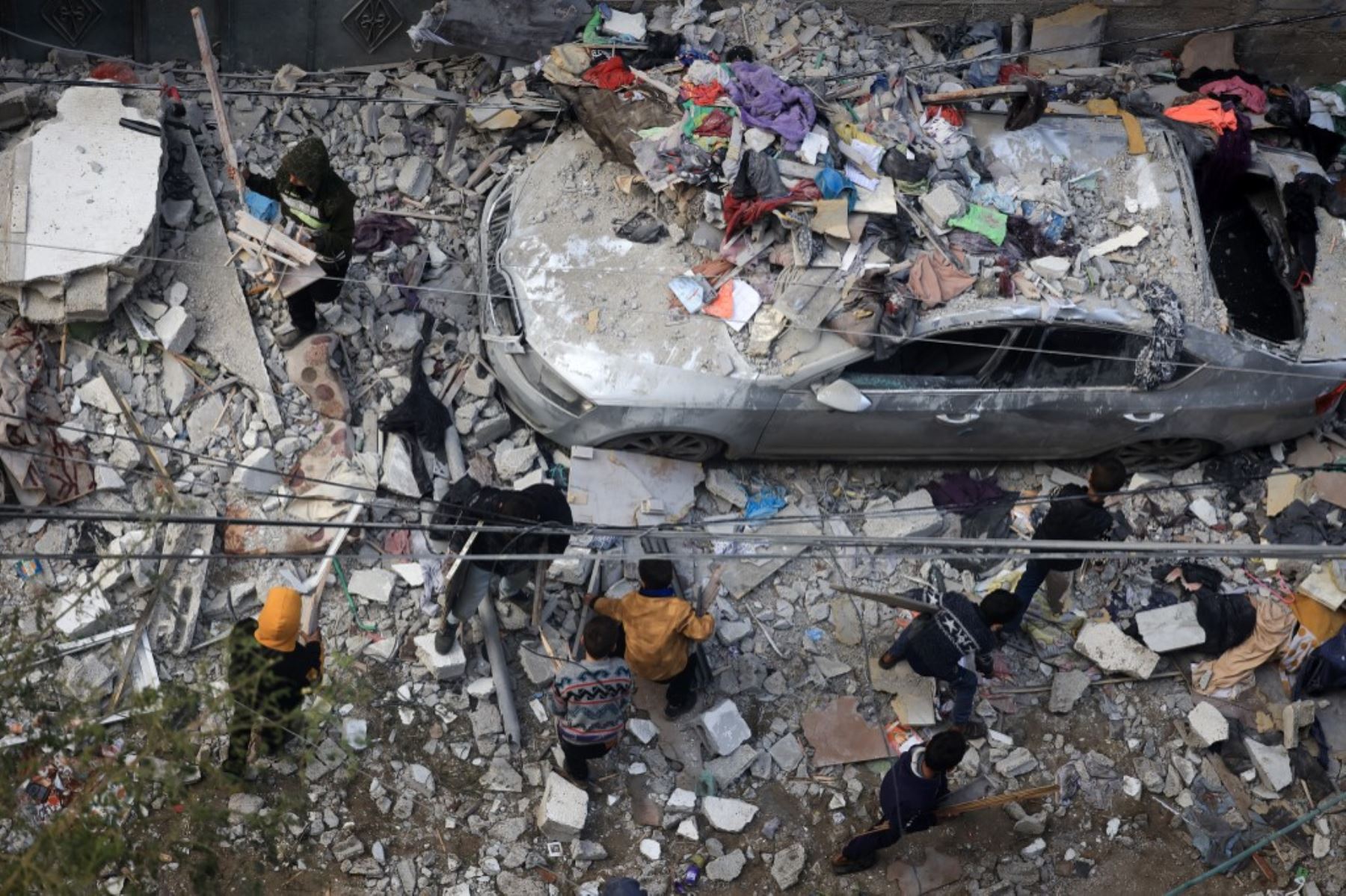 Al menos 51 muertos en bombardeos israelíes en norte y sur de Gaza