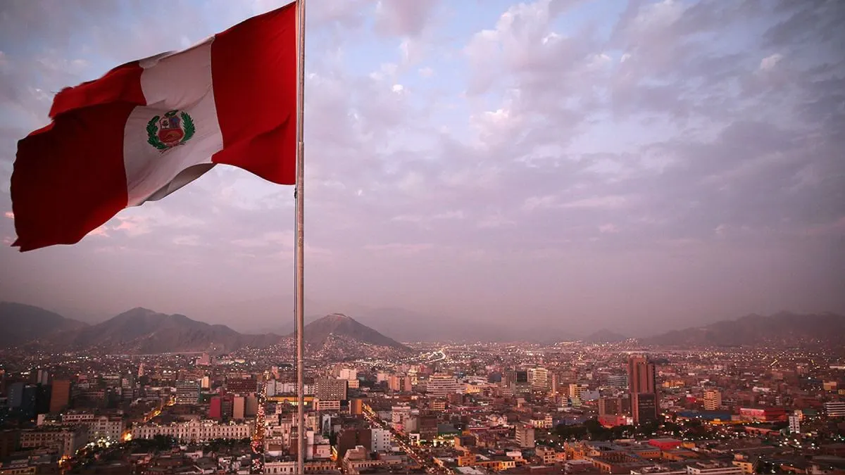 Jorge González Izquierdo: «El crecimiento económico del 5.28 % en Perú es atípico y transitorio»