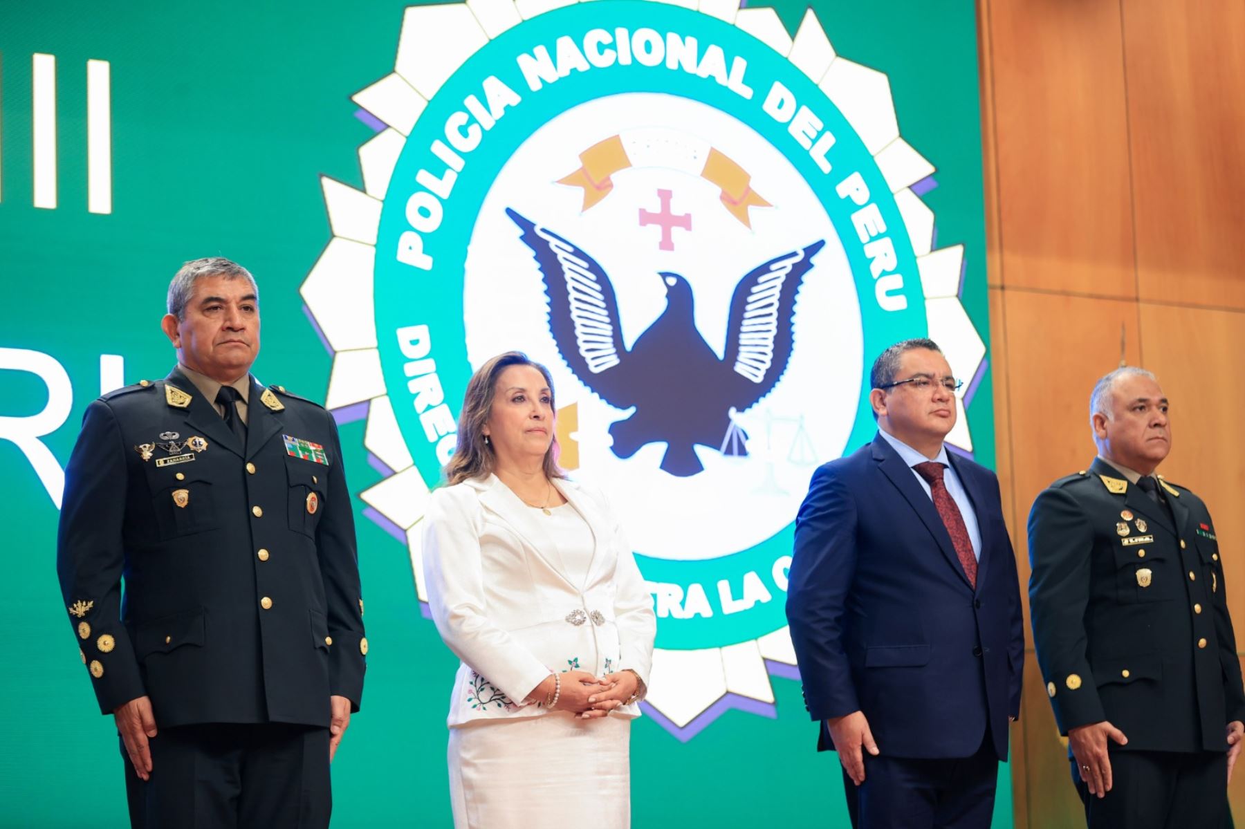 Presidenta destaca labor de la Dirección contra la Corrupción de PNP
