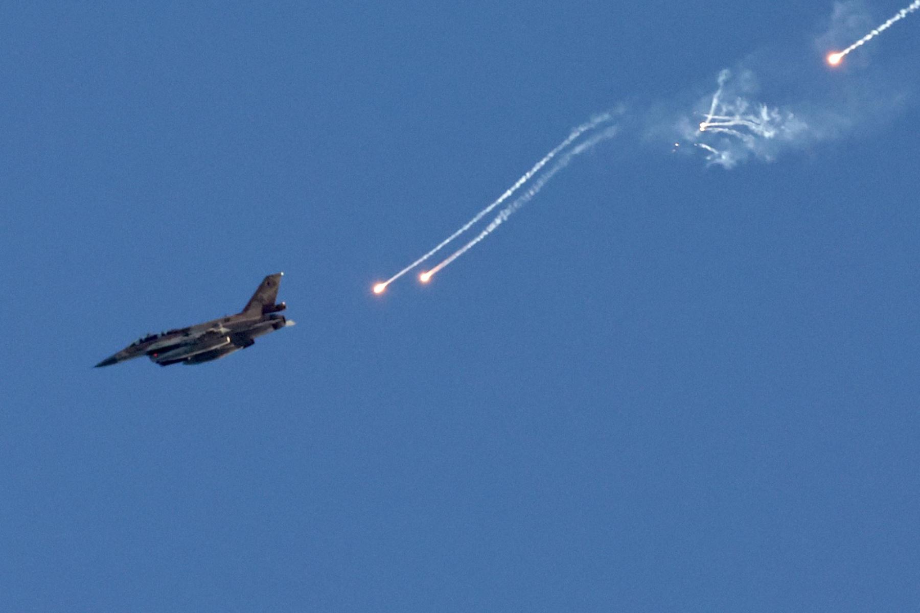 Israel afirma haber frustrado un ataque a gran escala del libanés Hezbolá
