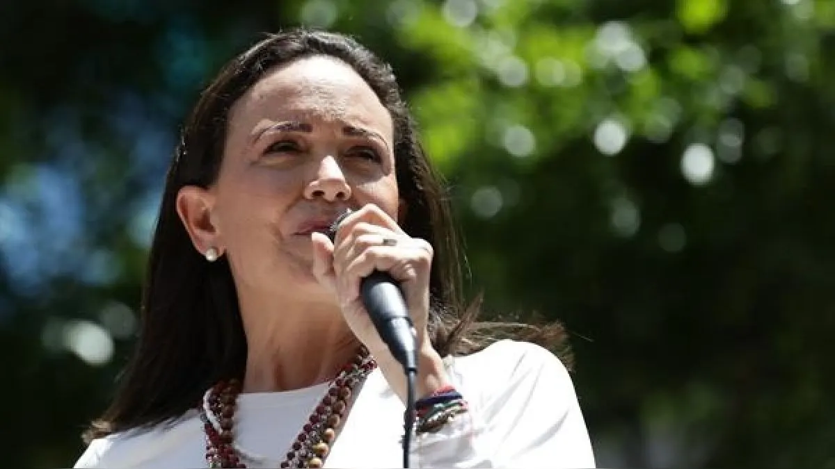 “Todos tenemos que protegerlo”: Machado advierte que en «las próximas horas» el régimen de Maduro podría allanar casa de González Urrutia