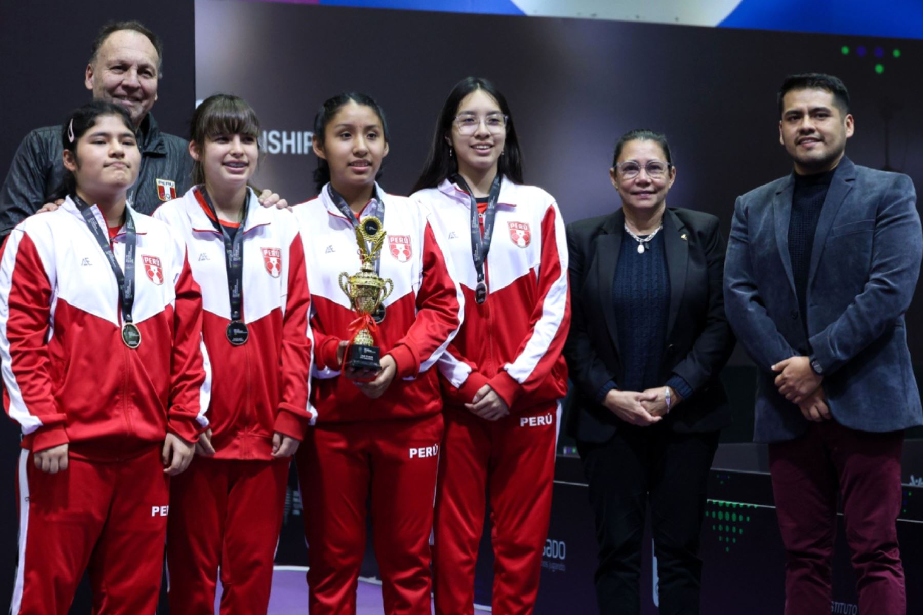 Presidente del IPD destacó medallas ganadas por selección de tenis de mesa en Panamericano