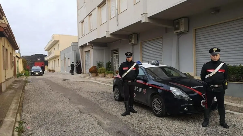 Un adolescente mata a su padre, madre y hermano pequeño en su casa en el norte de Italia