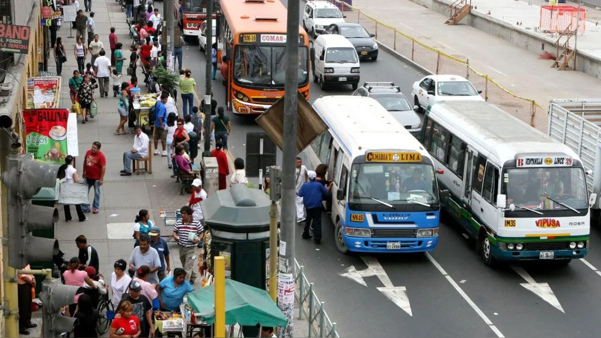 Cerca de S/36 mil soles al mes: Esto es lo que pagan los transportistas extorsionados