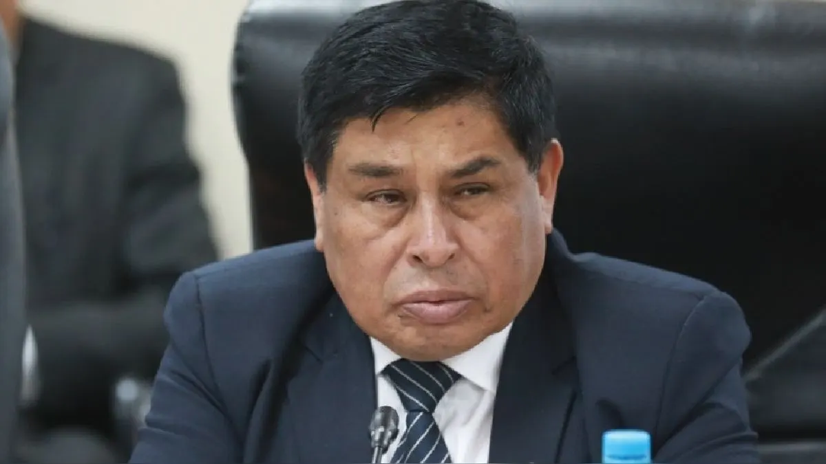 Extrabajador de congresista Pasión Dávila lo acusa de pedirle dinero de su sueldo