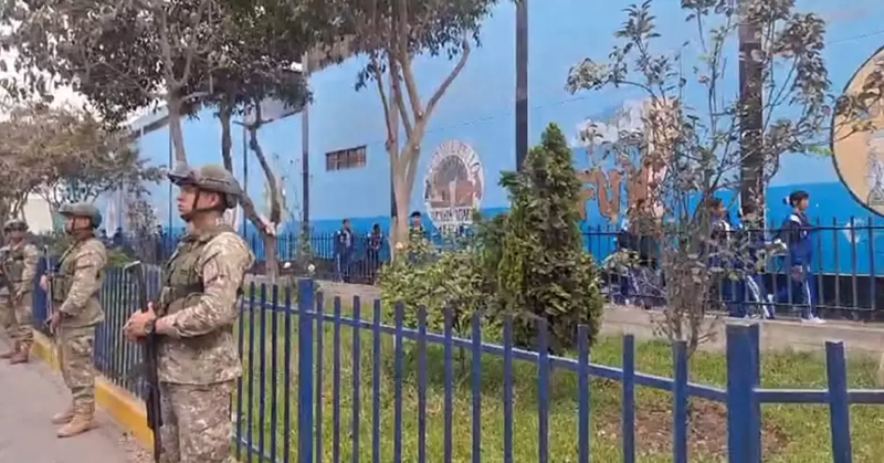 Ate: Alumnos del colegio donde asesinaron a profesor vuelven a clases presenciales