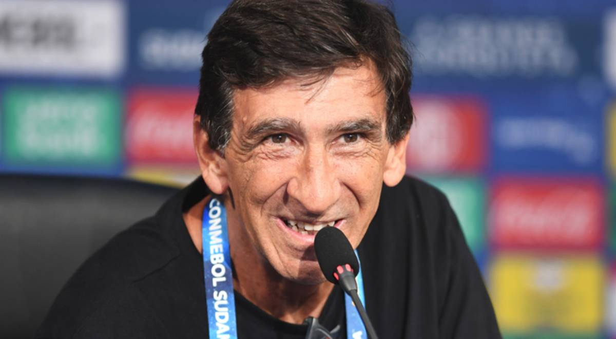 Gustavo Costas critica a los argentinos por menospreciar su paso por Perú: «Una falta de respeto»