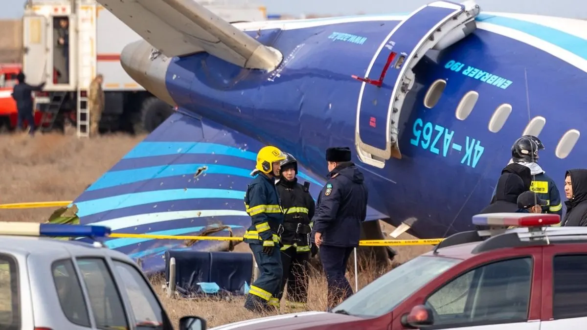 Rusia afirma que avión azerbaiyano intentó aterrizar durante un ataque de drones ucranianos