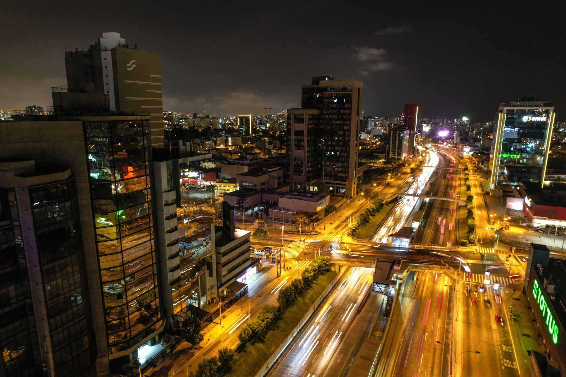 Economista proyecta que Perú seguirá creciendo en 2025 y se expandirá 2.8%