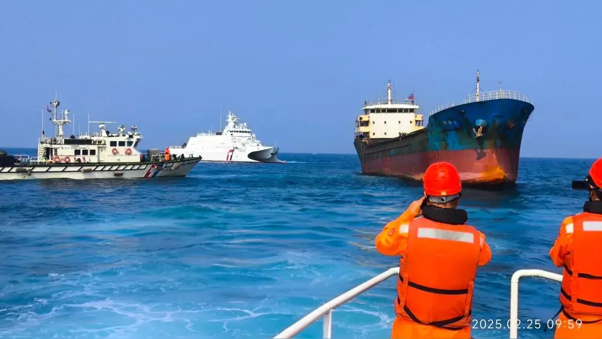 Taiwán detiene a un barco con tripulación china por cortar presuntamente un cable submarino