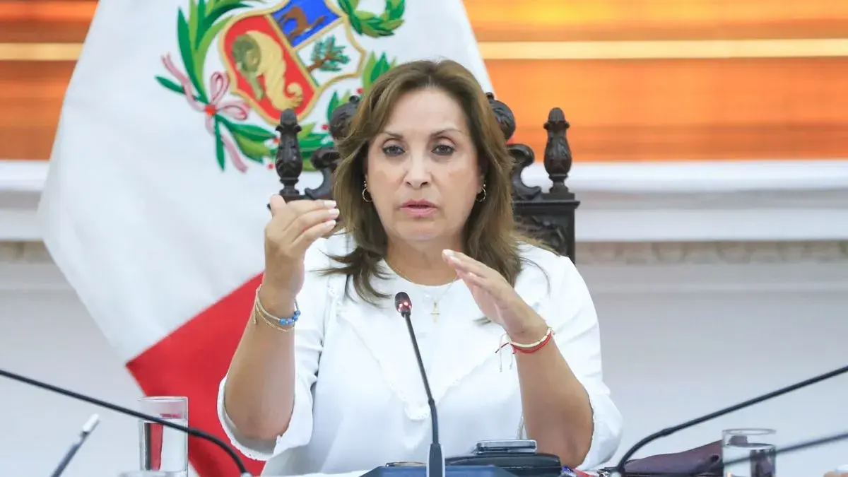 Boluarte dice que contempla la pena de muerte ante ola criminal: “Ningún sicario podrá manchar de sangre a las familias”