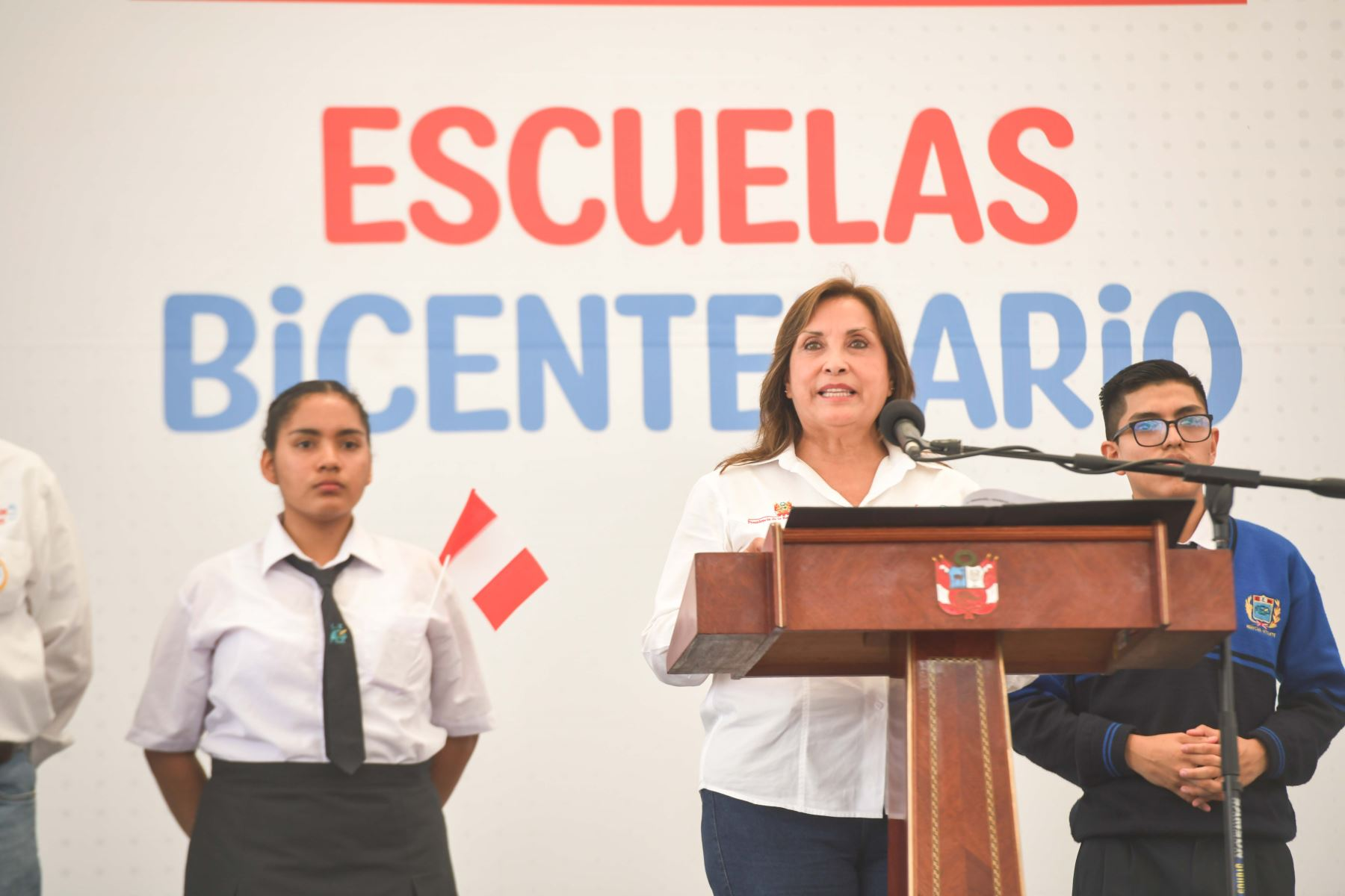 Presidenta: el 96% de material educativo está distribuido para inicio del año escolar 2025