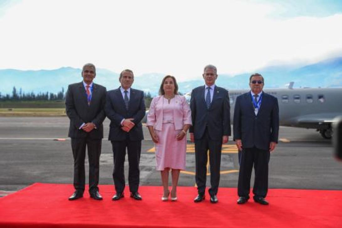 Presidenta Boluarte presente en ceremonia de posesión de mando de Daniel Noboa