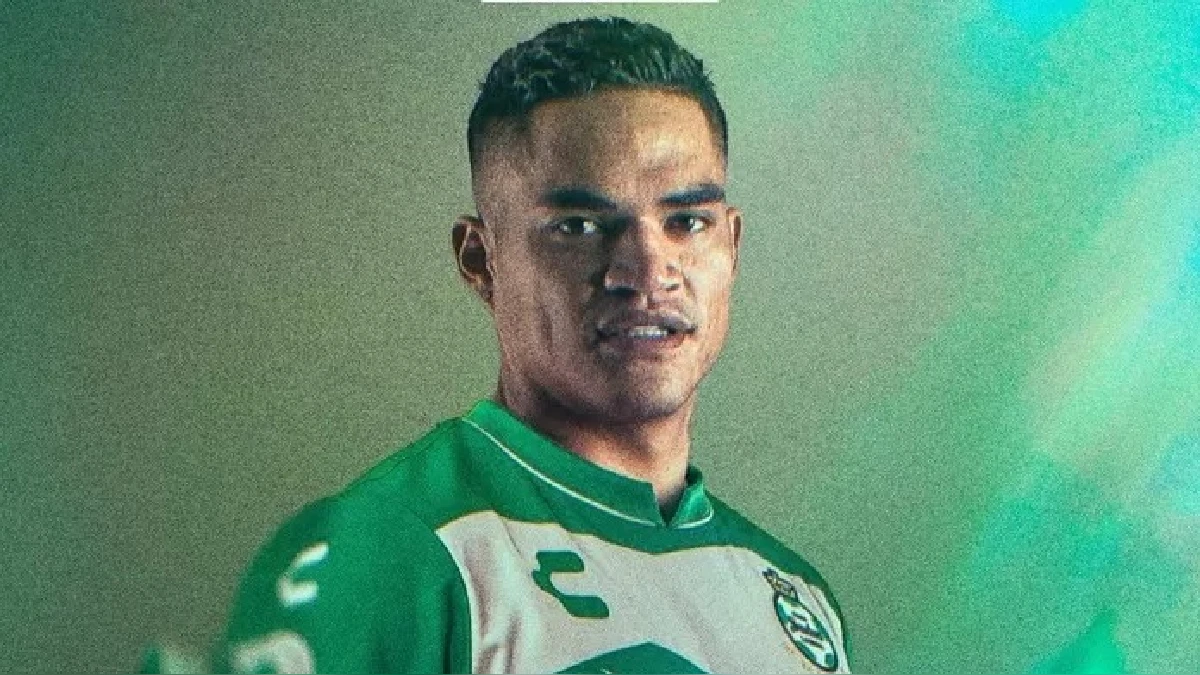 Solo falta la firma: Universitario llegó a un acuerdo con Anderson Santamaría para que sea su nuevo fichaje