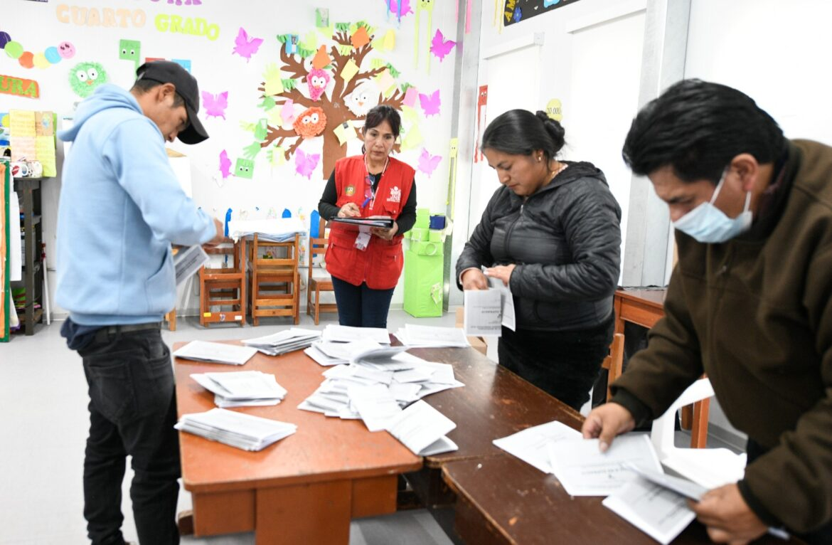 JNE reporta dos incidencias menores en Consulta Popular de Revocatoria 2025