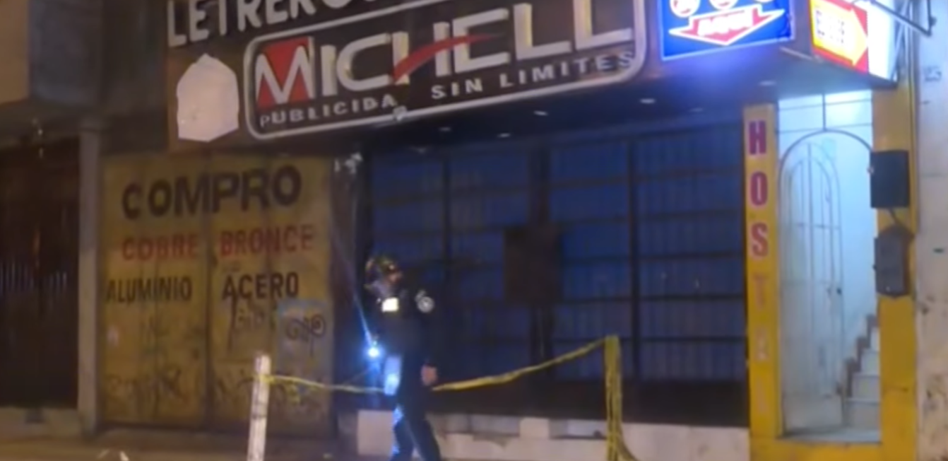SJL: extorsionador detona explosivo en local de gigantografía