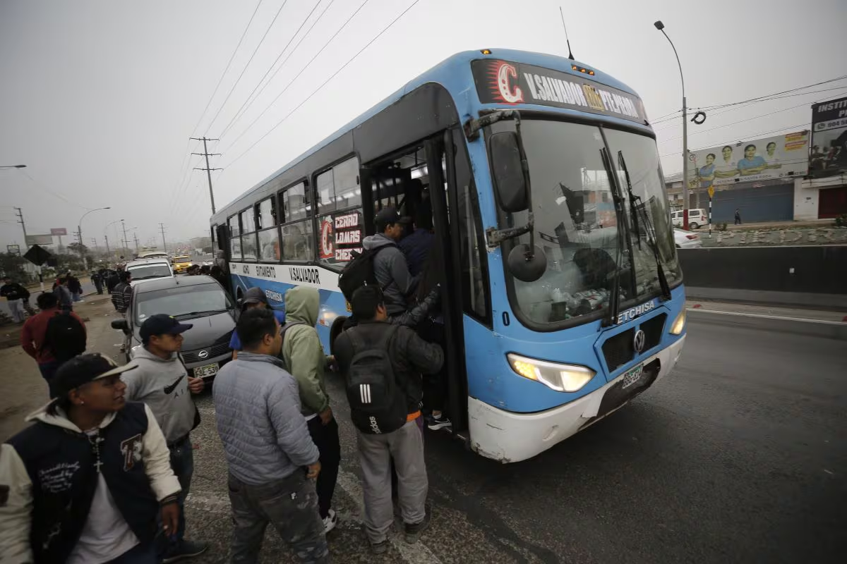 Gremios acatarán paro de transportistas este miércoles 18 de junio