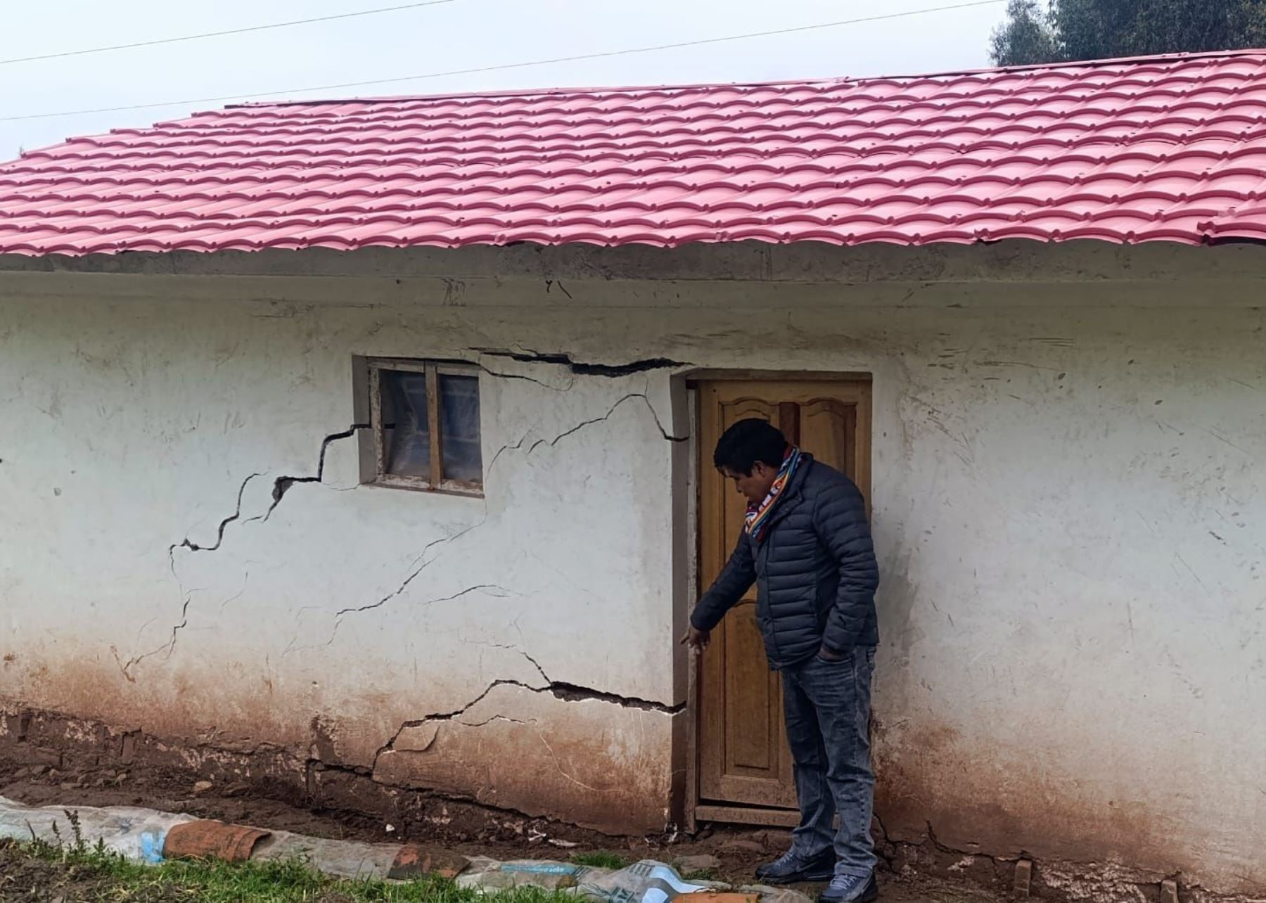 Cusco: reportan viviendas con grietas tras sismo reportado en distrito de Ccapi, en Paruro