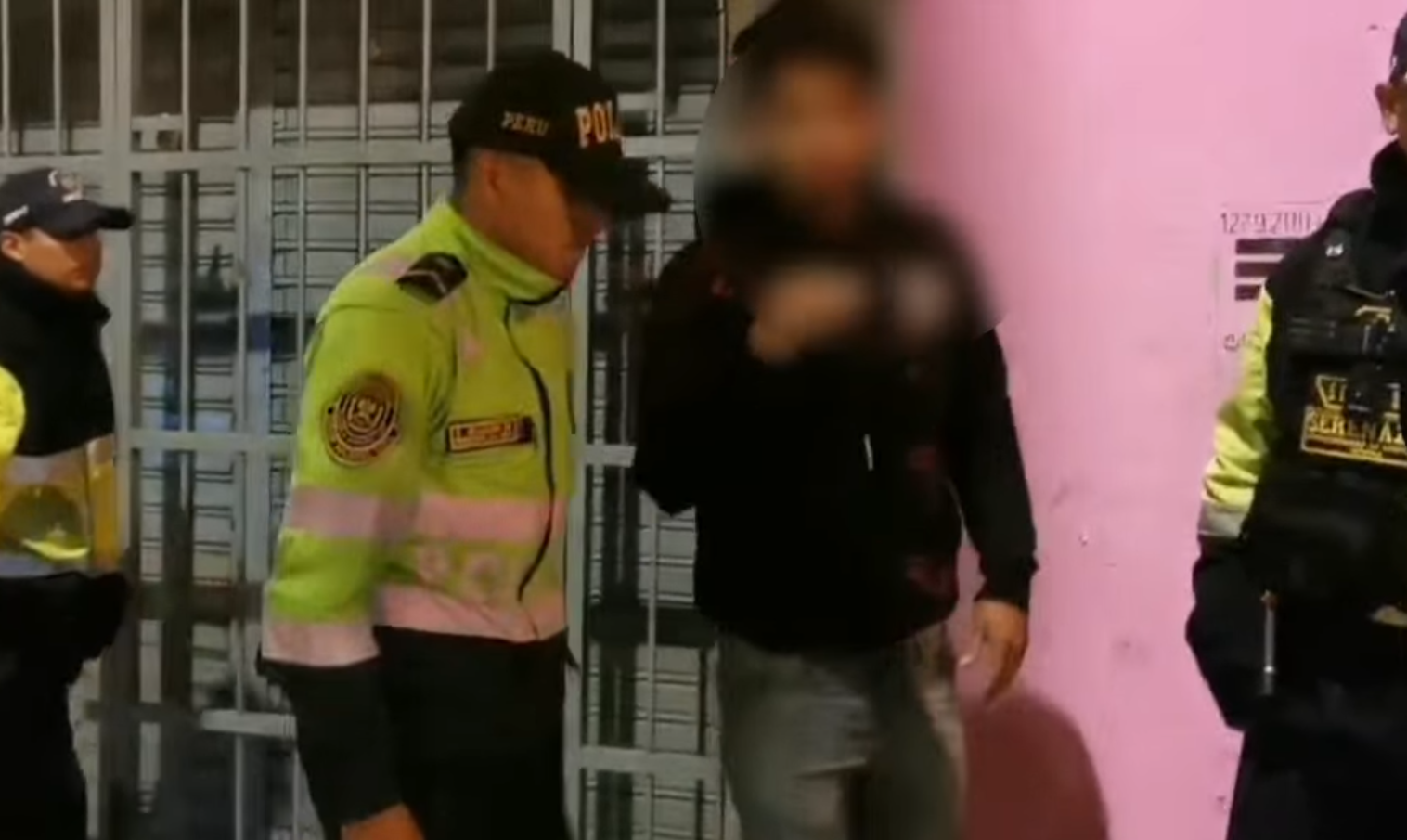 SERENAZGO INTERVIENE A CONDUCTOR EN APARENTE ESTADO DE EBRIEDAD QUE INTENTÓ FUGAR TRAS PERDER EL CONTROL DE SU VEHÍCULO