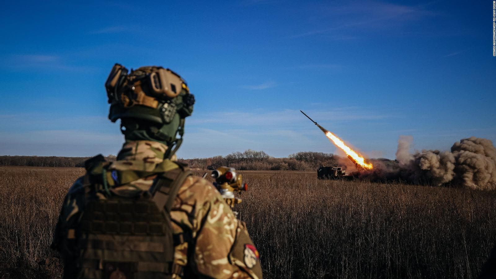 Rusia celebra la decisión de EE.UU. de suspender envíos de armas a Ucrania