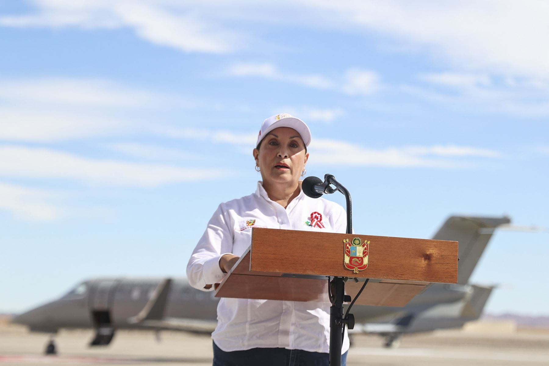La presidenta Dina Boluarte participa en la entrega de aeronaves destinadas al desarrollo nacional, la defensa y la gestión de desastres