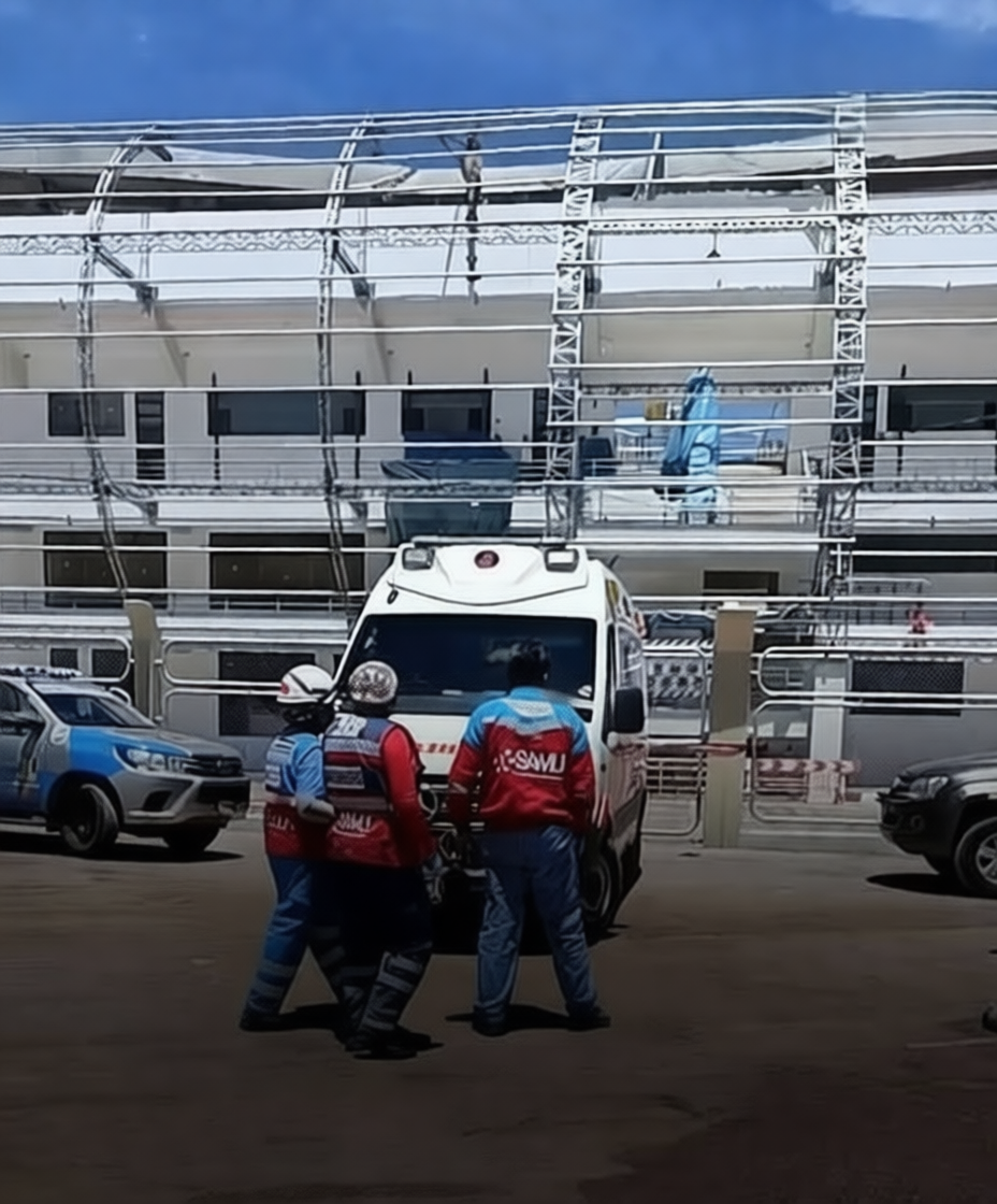 Colapso del techo del coliseo de Salcedo deja al menos cuatro heridos en Puno