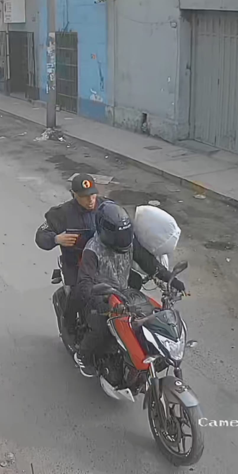 Chaclacayo: cambista adulto mayor cae por escaleras y queda gravemente herido durante asalto armado