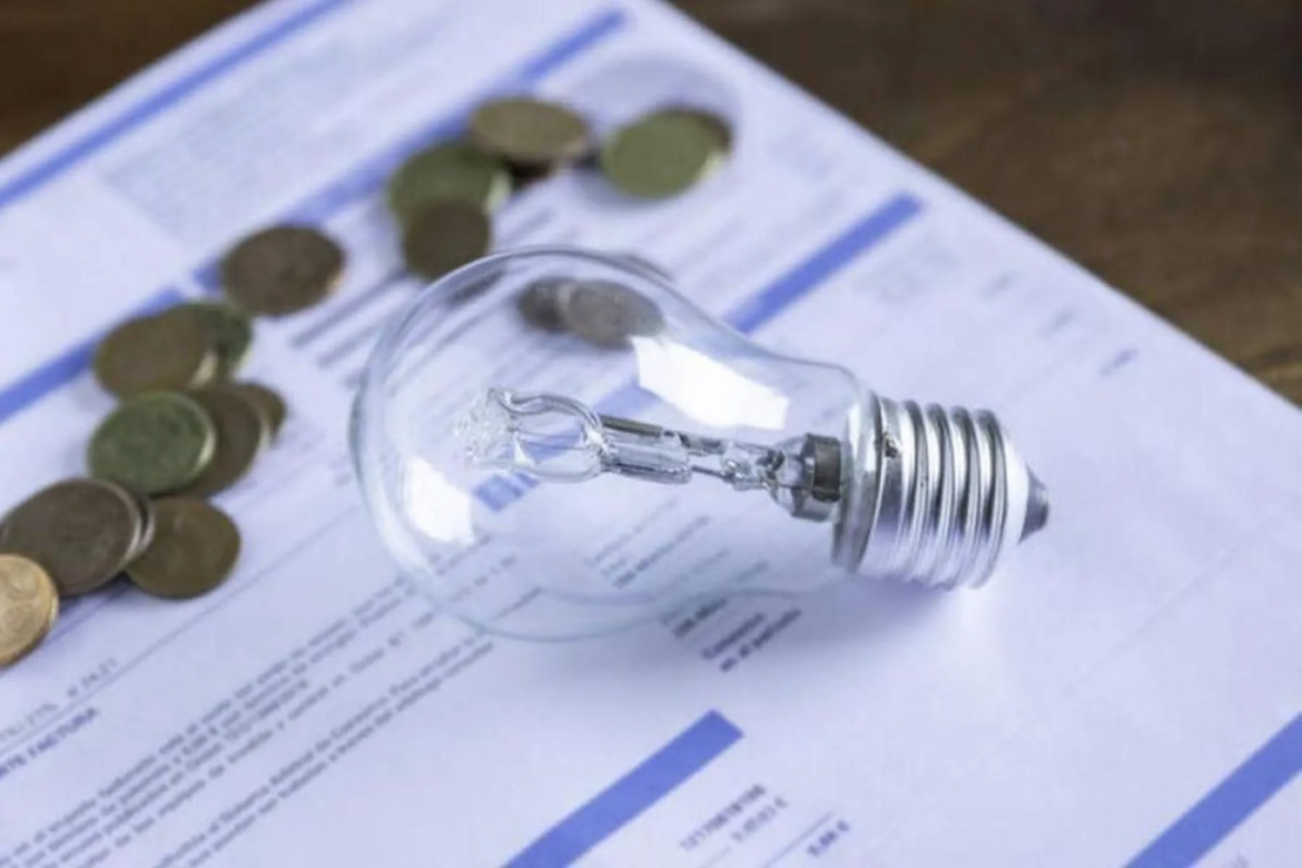 Tarifas eléctricas bajan desde febrero