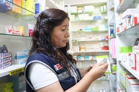 DIRIS Lima Este intensifica operativos contra establecimientos farmacéuticos informales