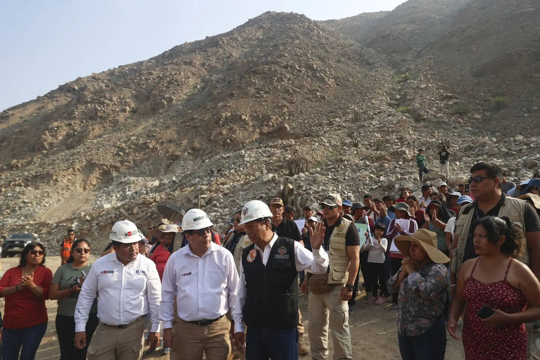 ANA supervisa conformación de dique de protección en sector La Ronda II, límite entre Lurigancho-Chosica y Ricardo Palma