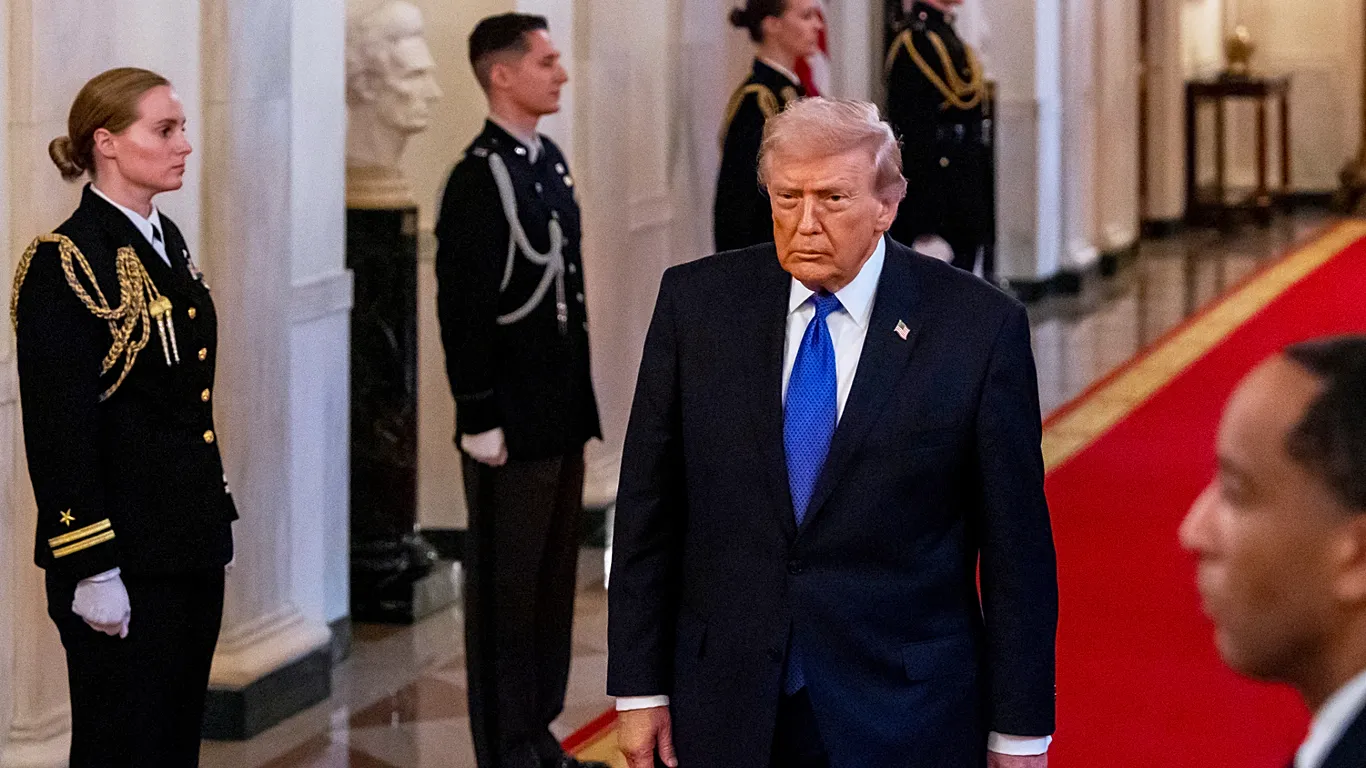 Trump cortará todo el comercio con España por su postura en Irán: «Es un aliado terrible»