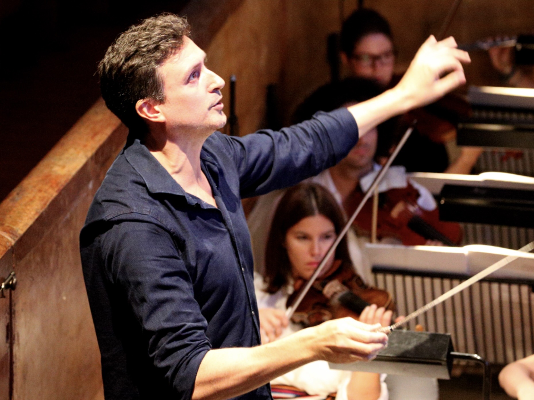 Orquesta Filarmónica de Lima presenta “Reencuentro”: una noche de Beethoven que une generaciones en el escenario